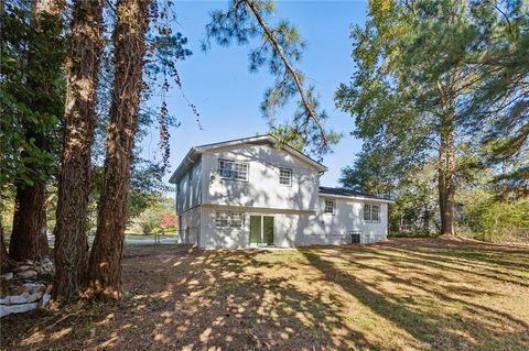 A home in Powder Springs