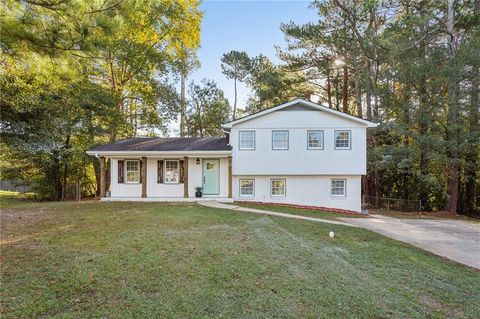 A home in Powder Springs