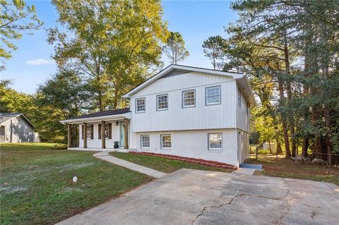 A home in Powder Springs