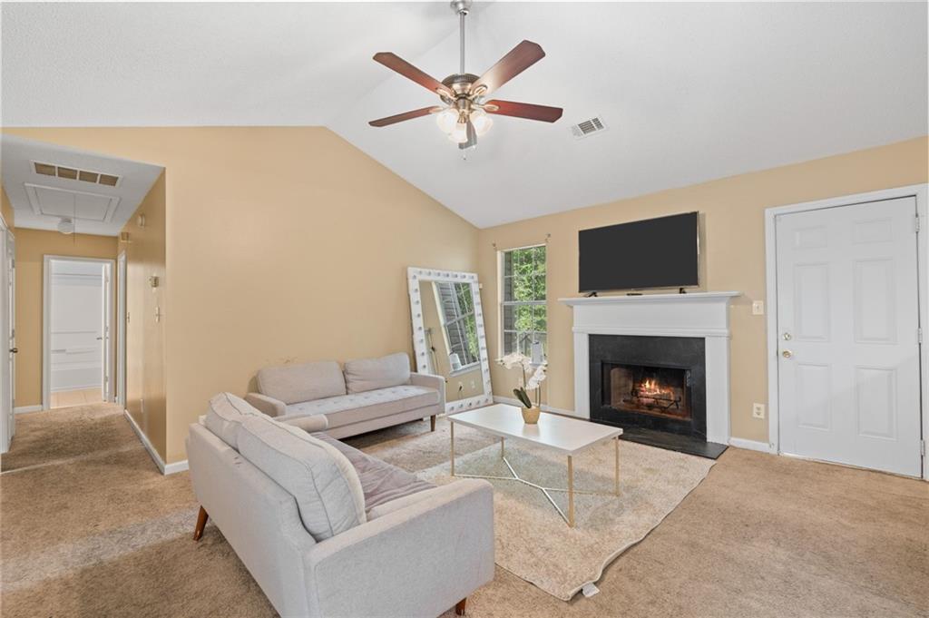 6880 Silver Maple Drive