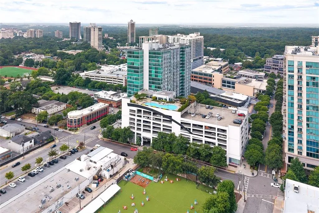 Atlanta, Georgia 30305, United States, 1 Bedroom Bedrooms, ,1 BathroomBathrooms,Residential,Active,186670