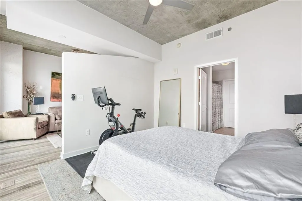 Atlanta, Georgia 30305, United States, 1 Bedroom Bedrooms, ,1 BathroomBathrooms,Residential,Active,186670