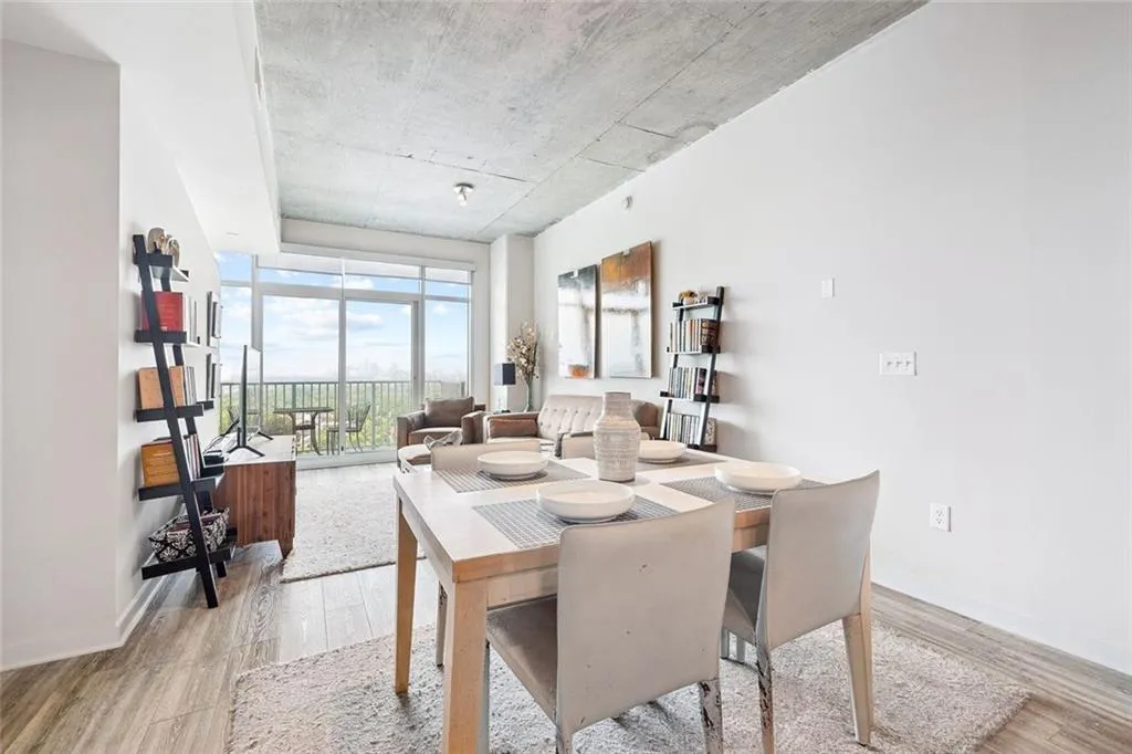 Atlanta, Georgia 30305, United States, 1 Bedroom Bedrooms, ,1 BathroomBathrooms,Residential,Active,186670