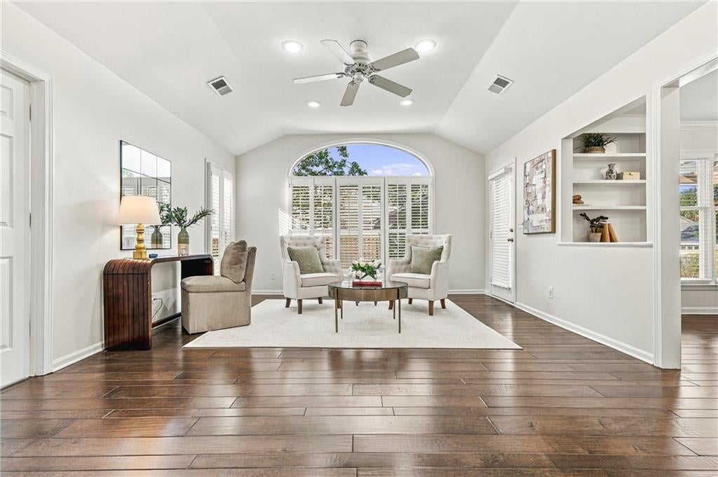15 Ashleigh Terrace