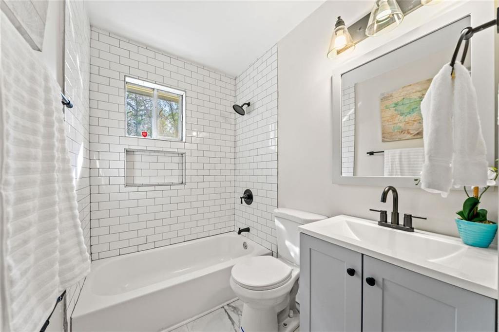 817 N Evelyn Pl, Atlanta, Georgia image 18