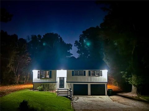 A home in Lilburn