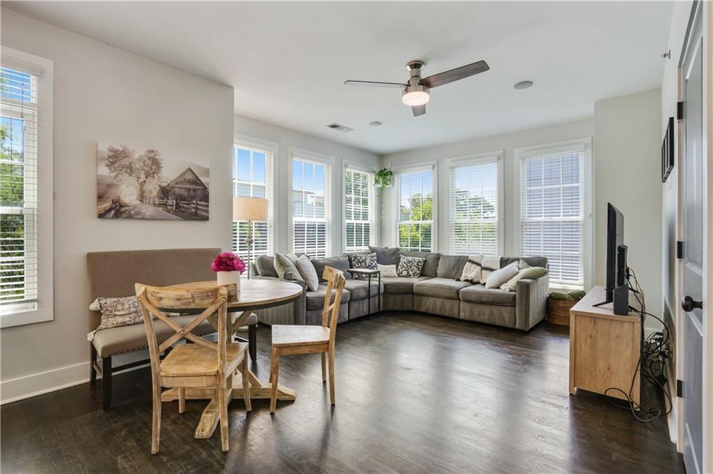 1300 Dekalb Avenue NE 731