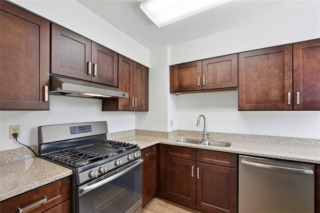 2479 Peachtree Road NE 317