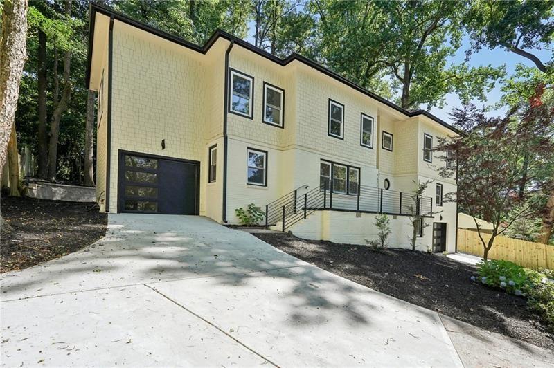 2423 Melinda Drive NE