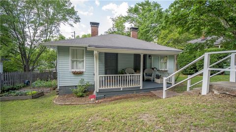 2881 PARROTT Avenue NW Atlanta GA 30318