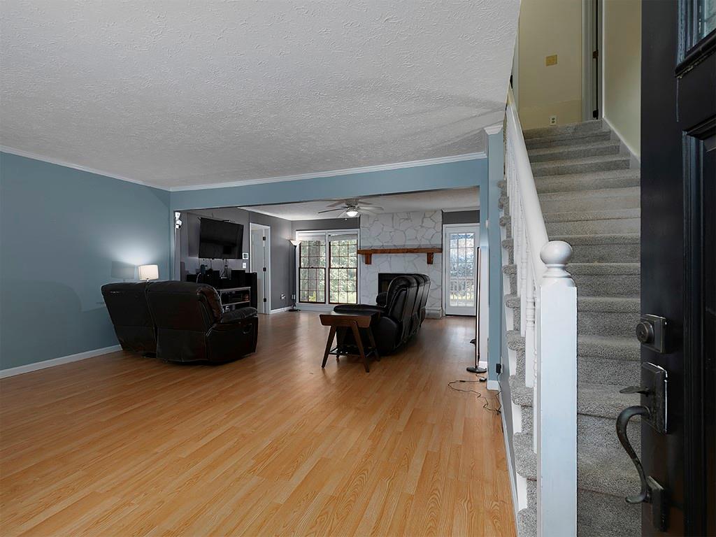 21 Queen Anne Drive SE