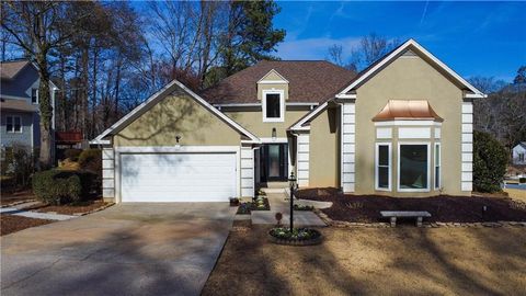 Homes For Sale - 301 Oak Terrace<br/> Alpharetta, GA 30009