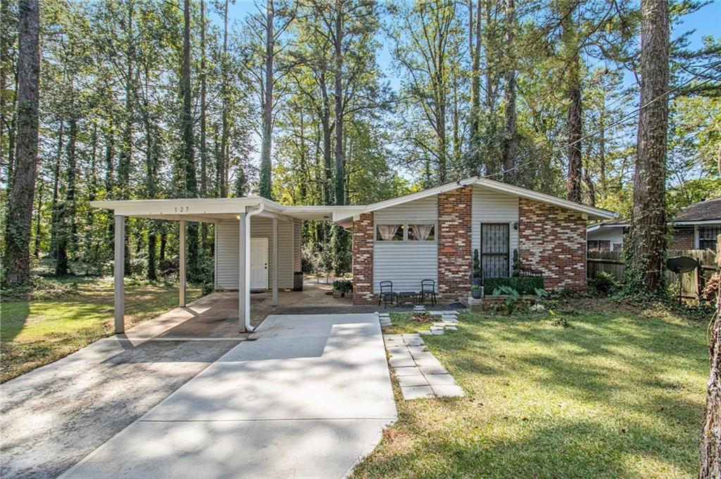 127 Ruzelle Drive SE