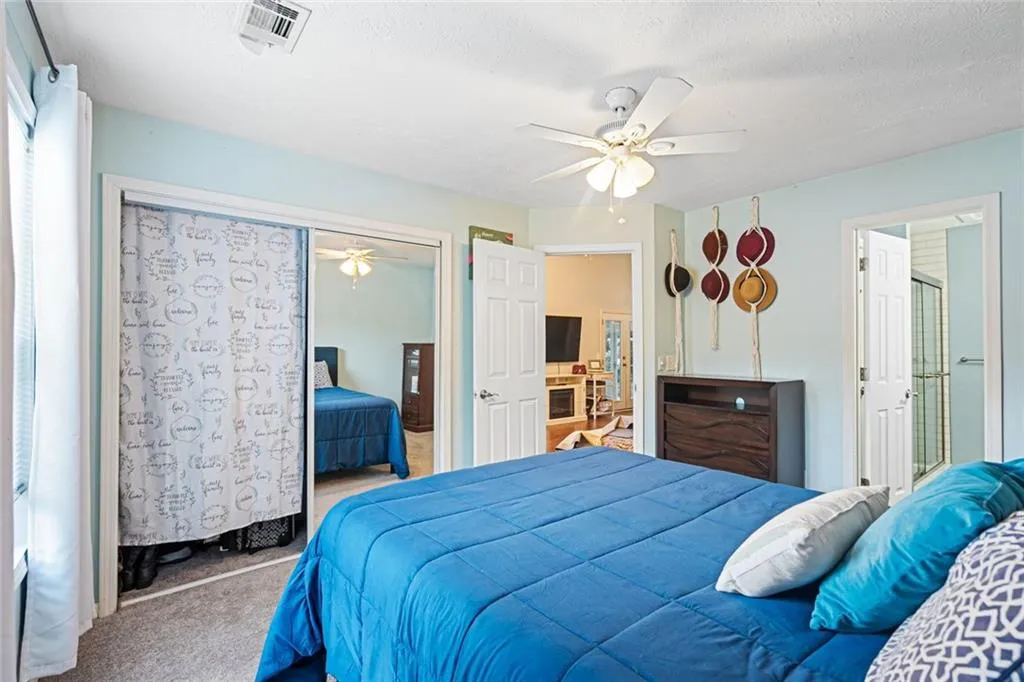 Woodstock, Georgia 30188, United States, 2 Bedrooms Bedrooms, ,2 BathroomsBathrooms,Residential,Active,160760