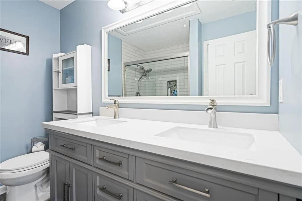 Woodstock, Georgia 30188, United States, 2 Bedrooms Bedrooms, ,2 BathroomsBathrooms,Residential,Active,160760