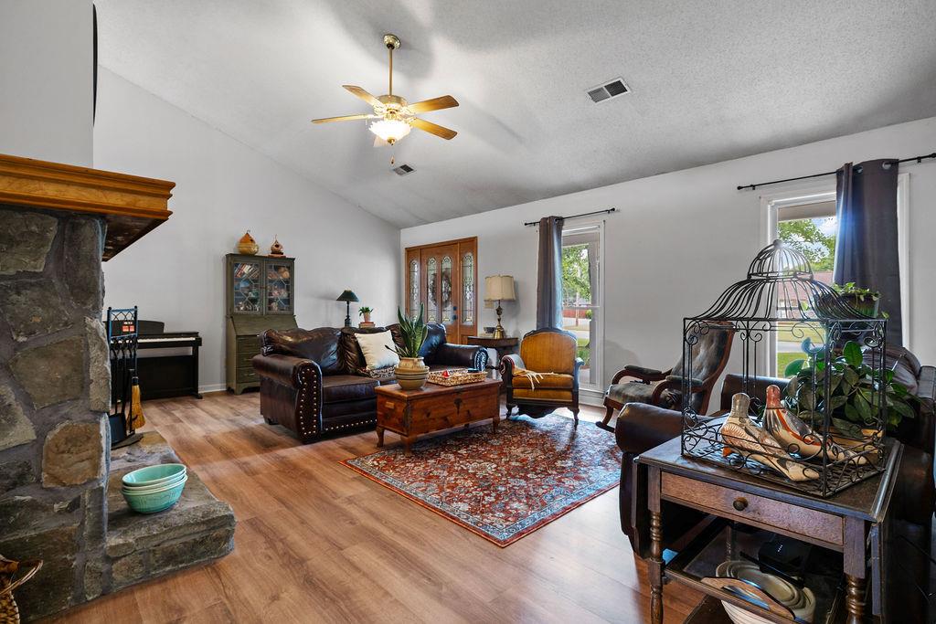 25 Sagewood Drive