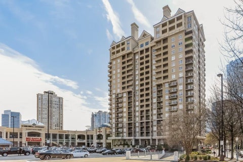 Condo For Rent - 3334 Peachtree Road #209<br/> Atlanta, GA 30326