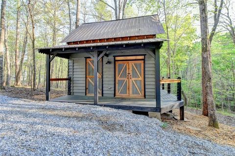 A home in Dahlonega