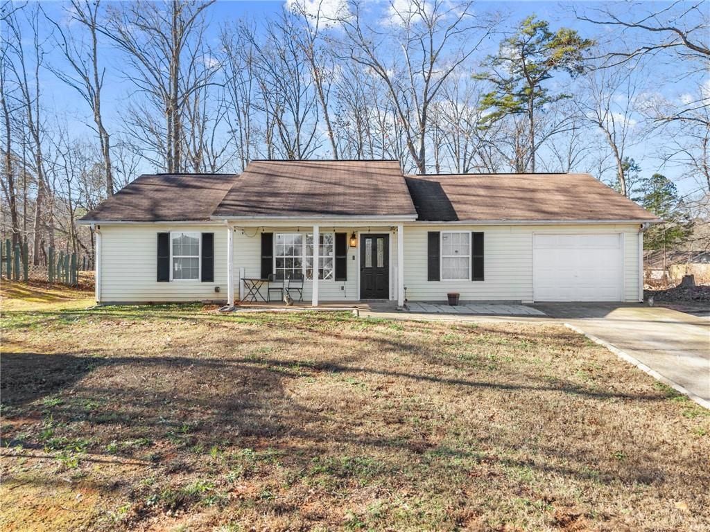 Photo of 4010 Glen Ridge, Gainesville, GA 30507 (MLS # 7704389)