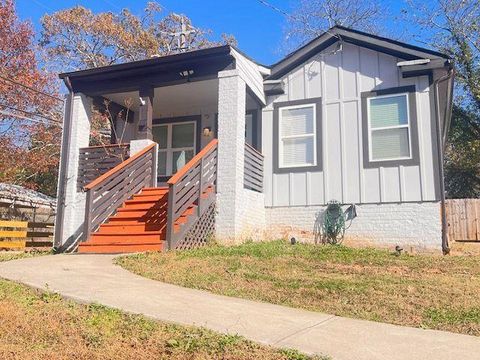 1074 HOBSON Street SW Atlanta GA 30310