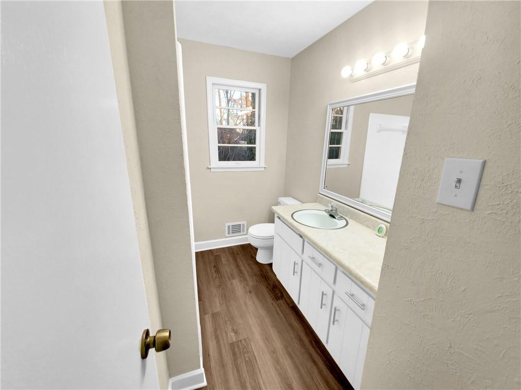 2240 Spalding Drive, Marietta, Georgia image 19