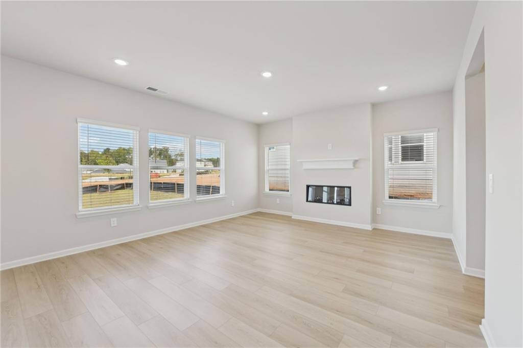 2968 Sweet Red Circle