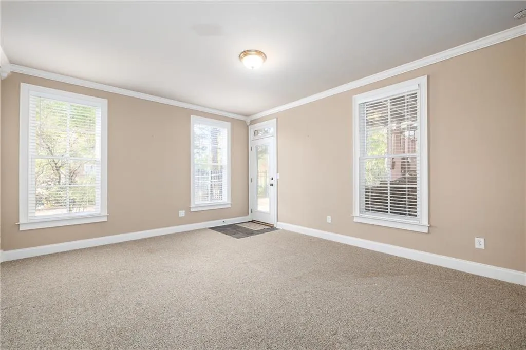 Cumming, Georgia 30041, United States, 7 Bedrooms Bedrooms, ,7 BathroomsBathrooms,Residential,Pending,32910