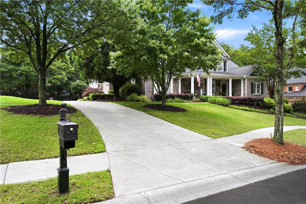 2585 Shumard Oak Drive