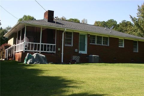 A home in Douglasville