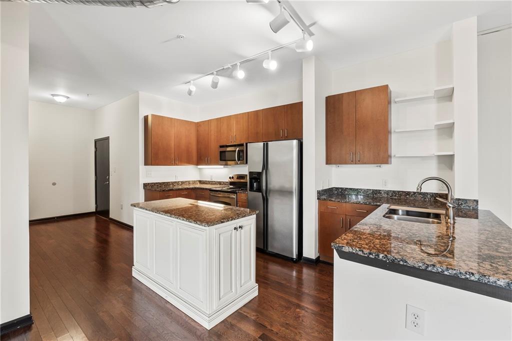 5300 Peachtree Road 2605