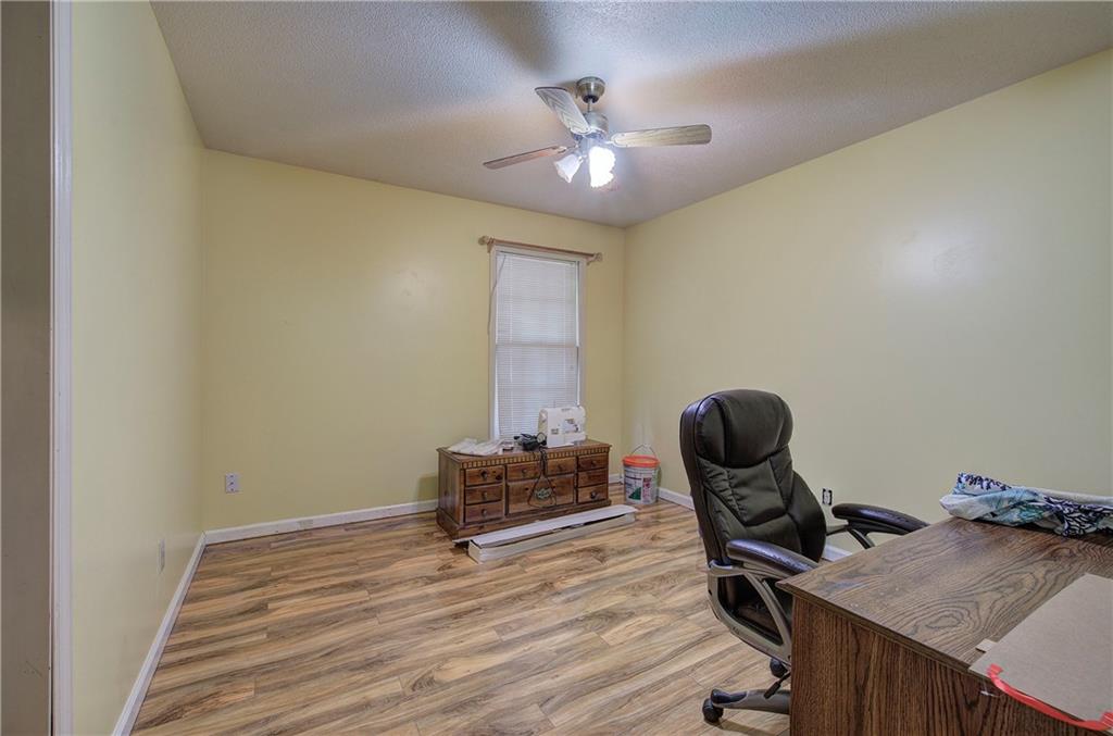 38 E Boxwood Drive, Cartersville, Georgia image 17