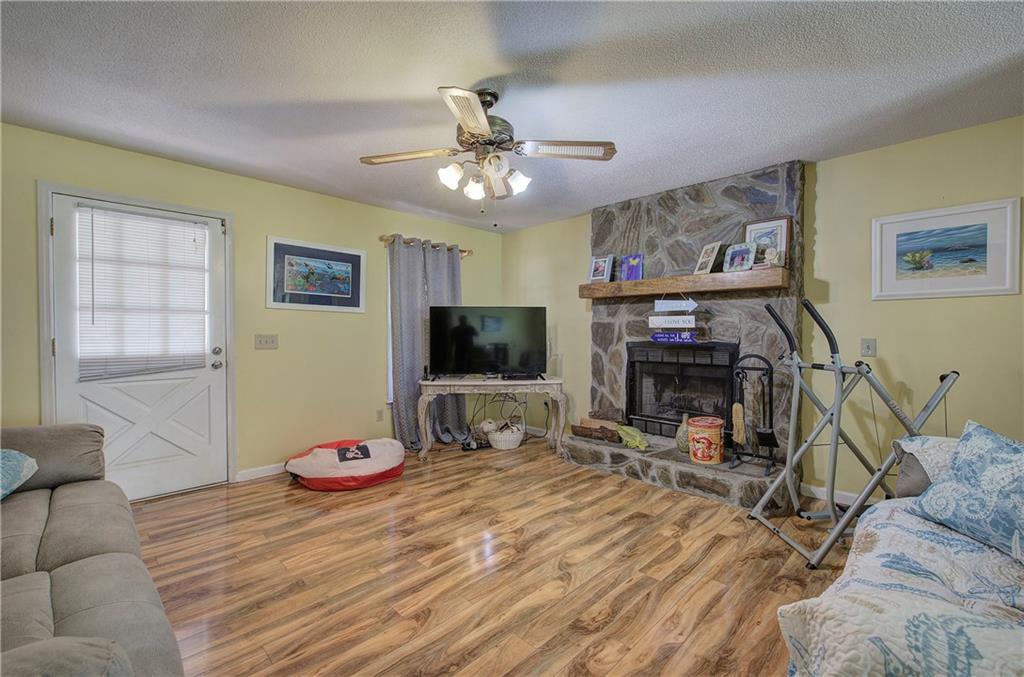 38 E Boxwood Drive, Cartersville, Georgia image 4