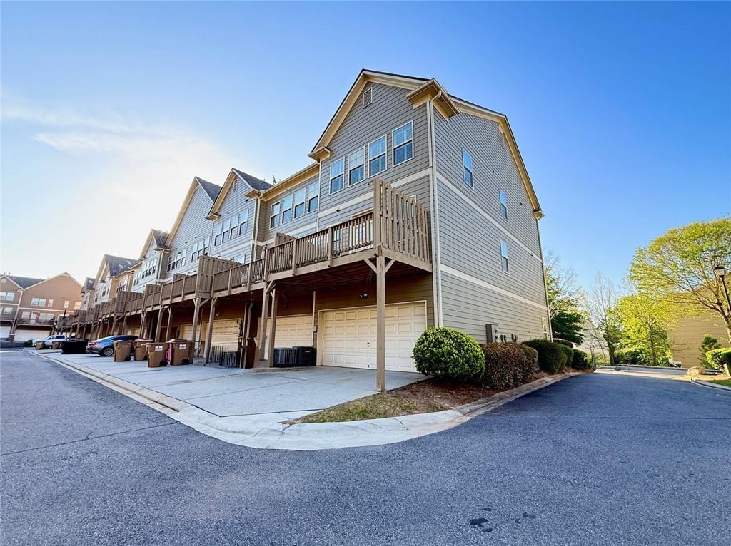 525 Grove Field Court, Suwanee, Georgia image 32