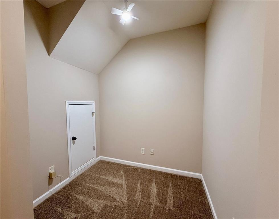 525 Grove Field Court, Suwanee, Georgia image 8