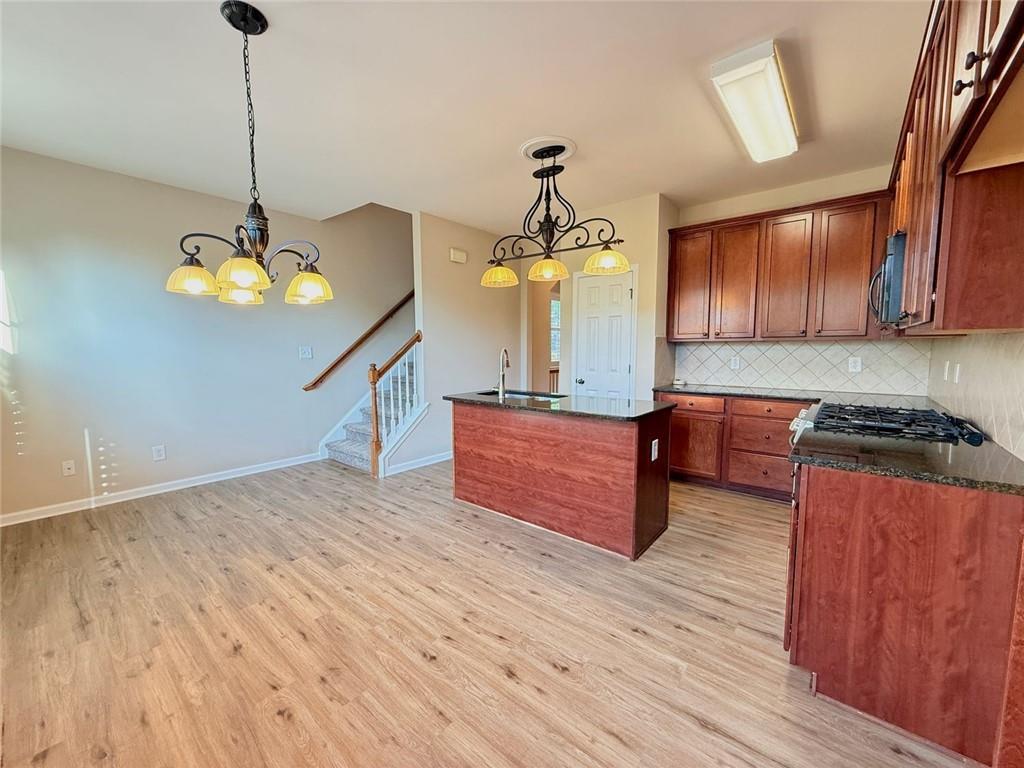 525 Grove Field Court, Suwanee, Georgia image 14