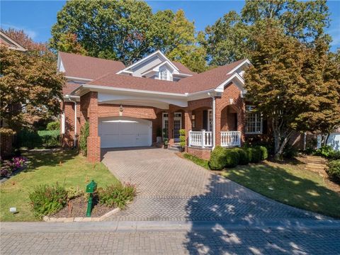 Photo of 1036 Arbor Trace NE, Atlanta, GA 30319 (MLS # 7769397)