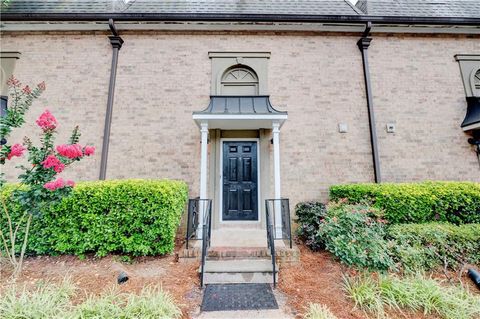 Townhouse For Sale - 6980 Roswell Road #B3<br/> Atlanta, GA 30328