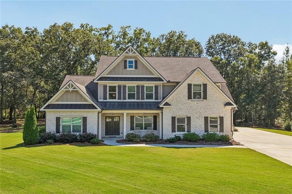 3094 RAMBLING RILL DR, STATHAM, GA 30666 - Image 2e6de6d140117a9bf16bc5de9931bdfd/212462631