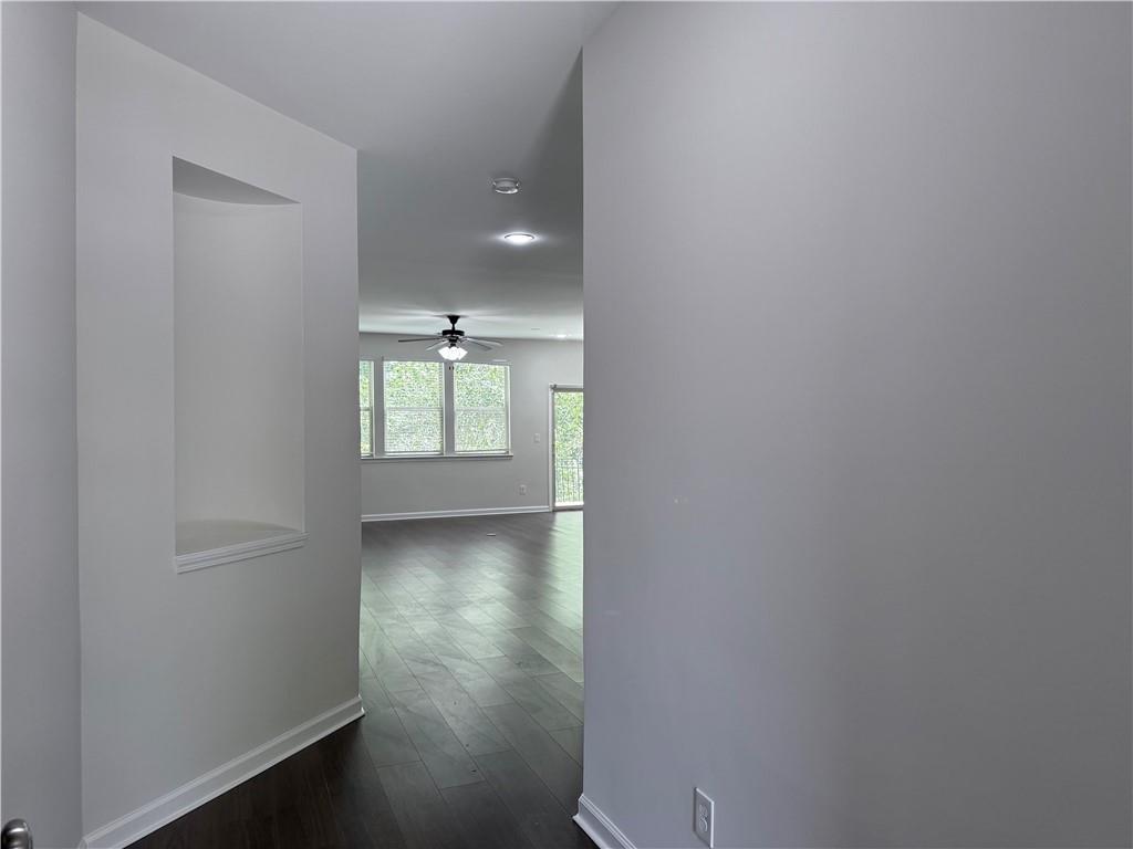 1632 Lenox Overlook Road, Brookhaven, Georgia image 3