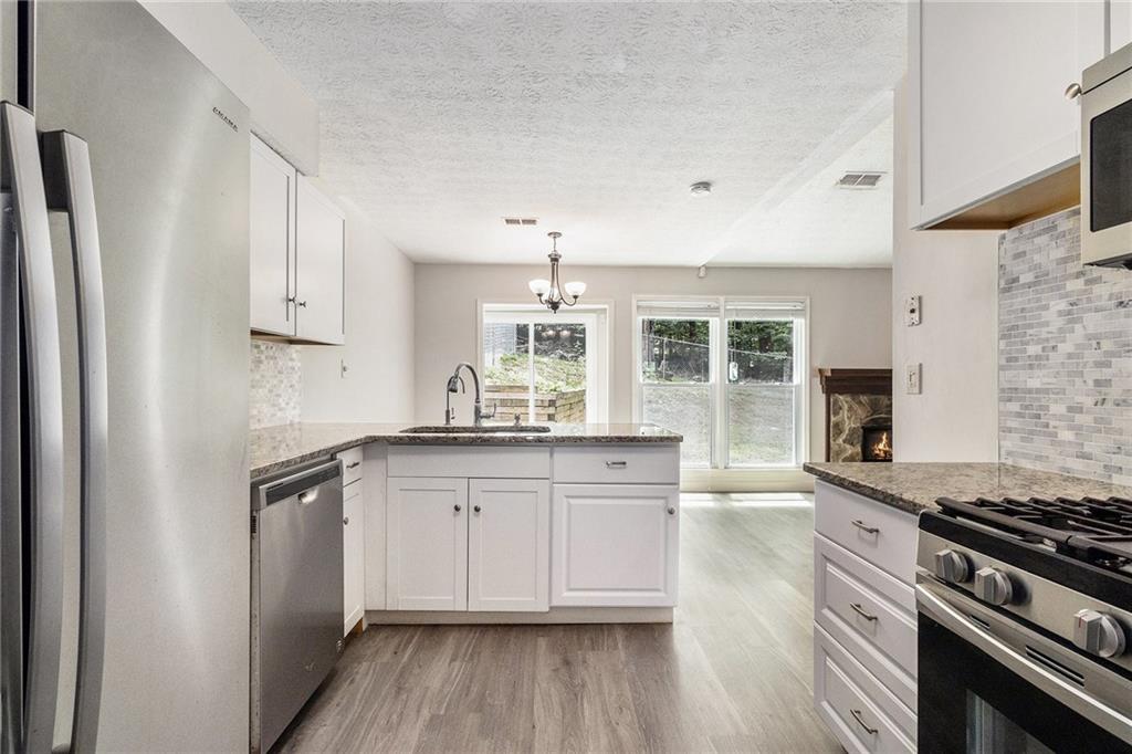 520 CRANBERRY Place