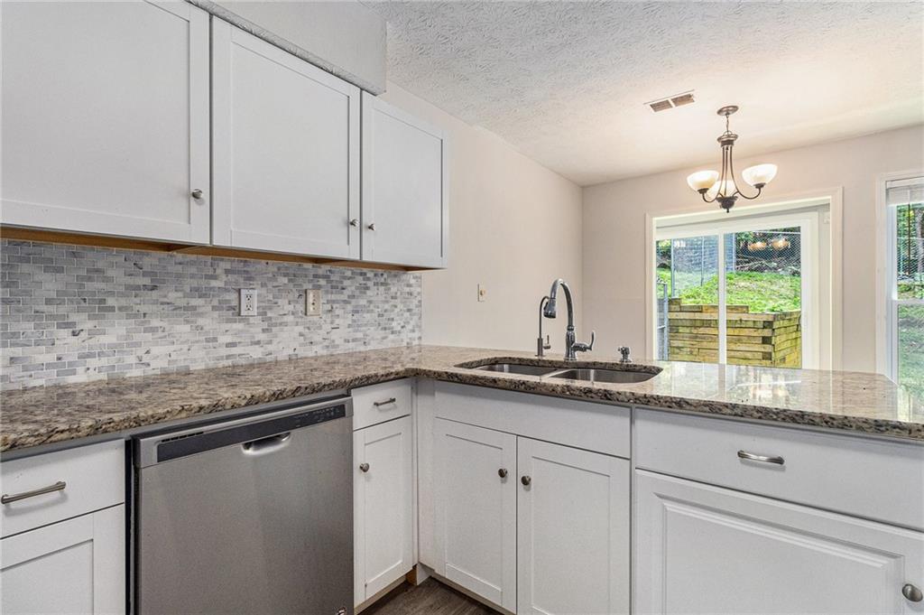 520 CRANBERRY Place