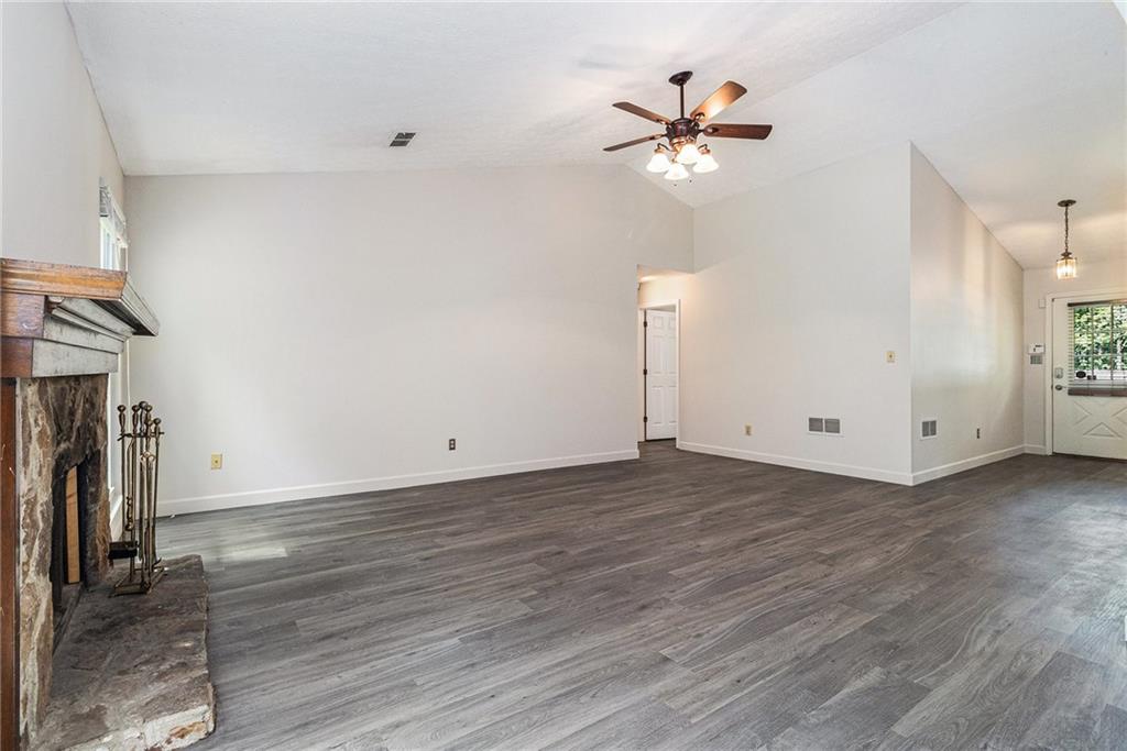 520 CRANBERRY Place