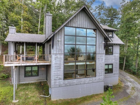 Homes For Sale - 120 Ada Ridge Road<br/> Mineral Bluff, GA 30559