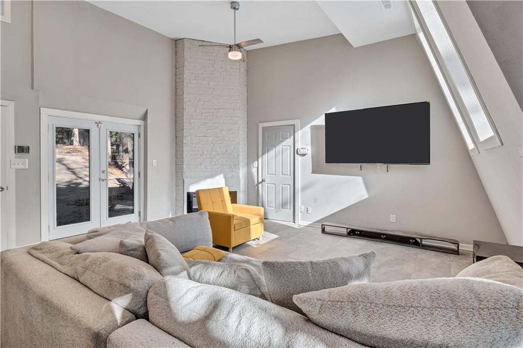 1920 Moores Mill Road NW