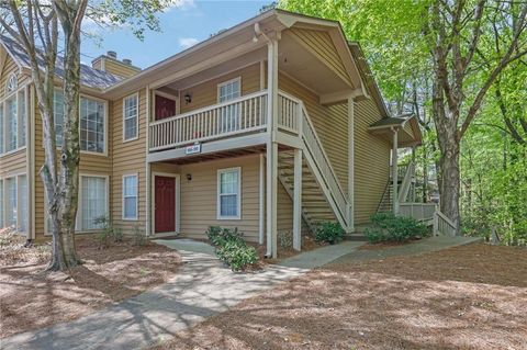 Photo of 907 Country Park Drive SE, Smyrna, GA 30080 (MLS # 7652128)
