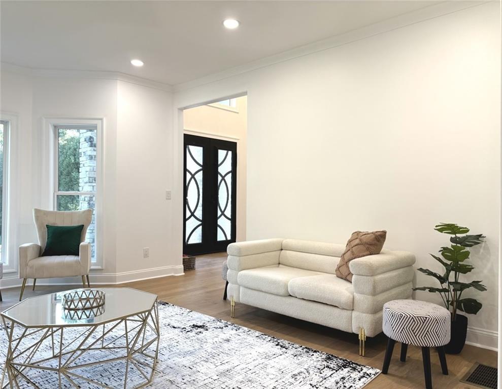 409 SAINT SURREY Way