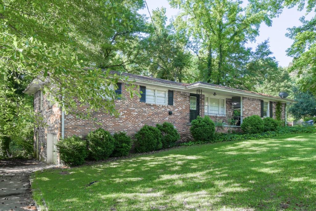 4236 Beaver Ruin Court, Lilburn, Georgia image 2