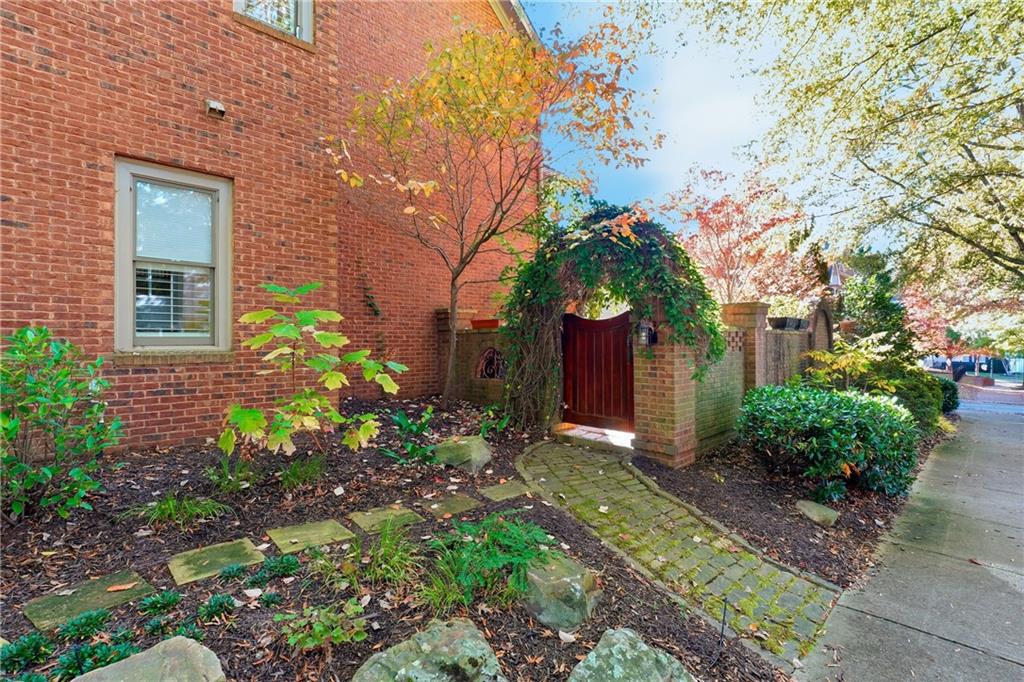 Crabapple Crossing - Residential