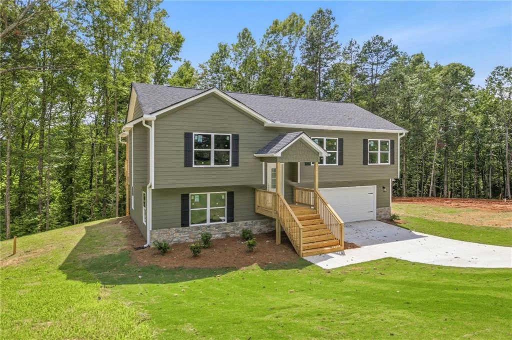 284 Stonington Drive, Mount Airy, GA, 30563