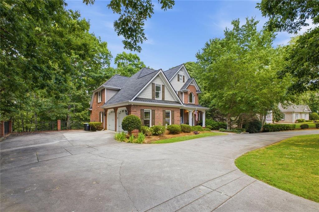 11 Breckenridge Road SE